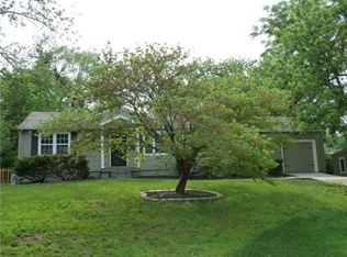 8848 Hemlock Dr, Overland Park, KS 66212