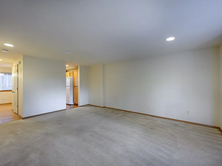 12049B 32nd Ave NE — Photo 11