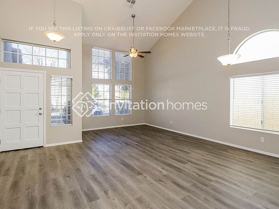 4th image of 1357 N Jamaica Way
