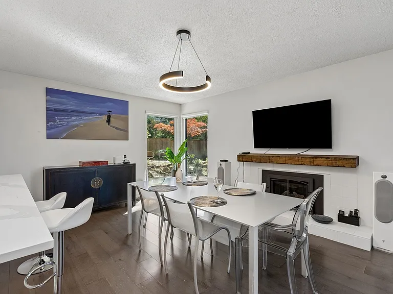 5620 Larson Pl — Photo 6