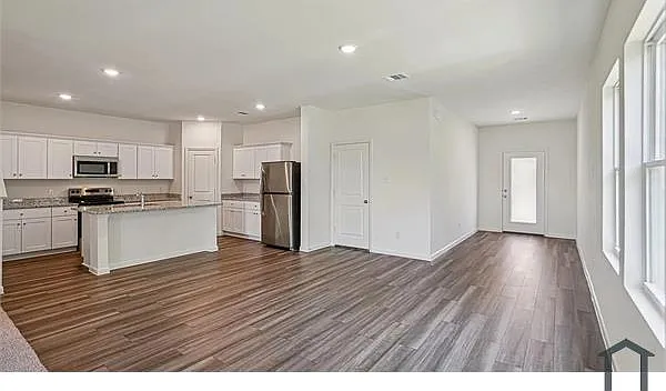 5507 Hastings Ln — Photo 13