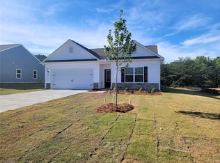 240 Macintosh Dr, King, NC 27021