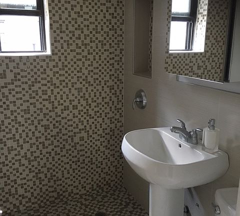 5th image of 2127 33rd St #B