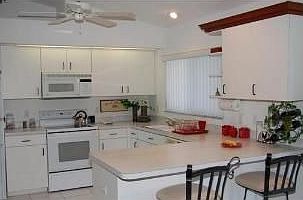 4th image of 21270 Peachland Blvd