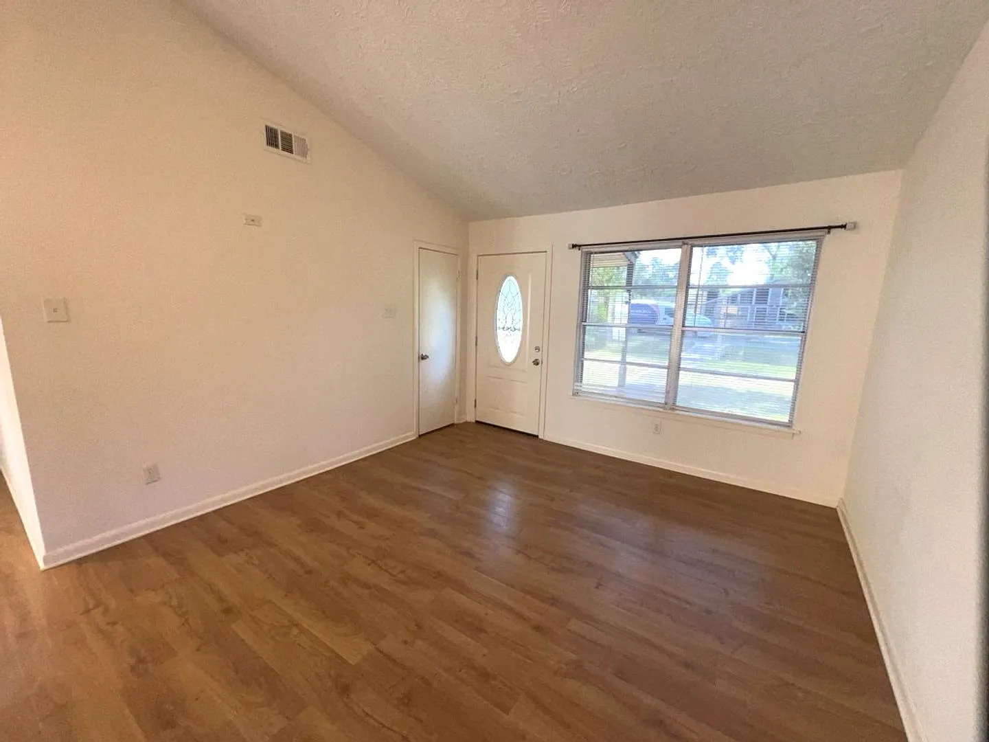227 Cherry Valley Dr **Ask About Our No Cash Deposit Option — Photo 3