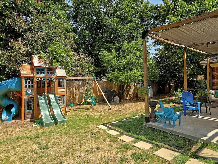 1615 Shelmar Ct — Photo 22