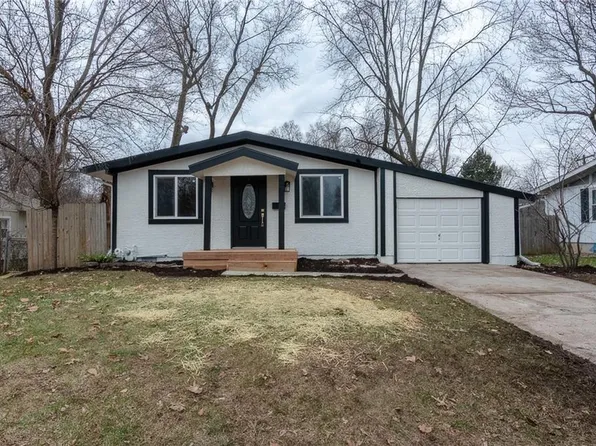 421 E Prairie St, Olathe, KS 66061