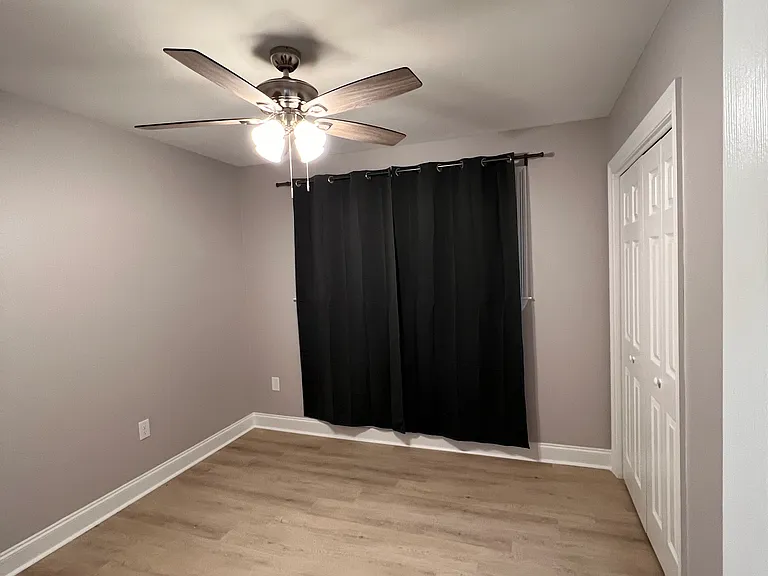4901 Alexander Dr — Photo 8