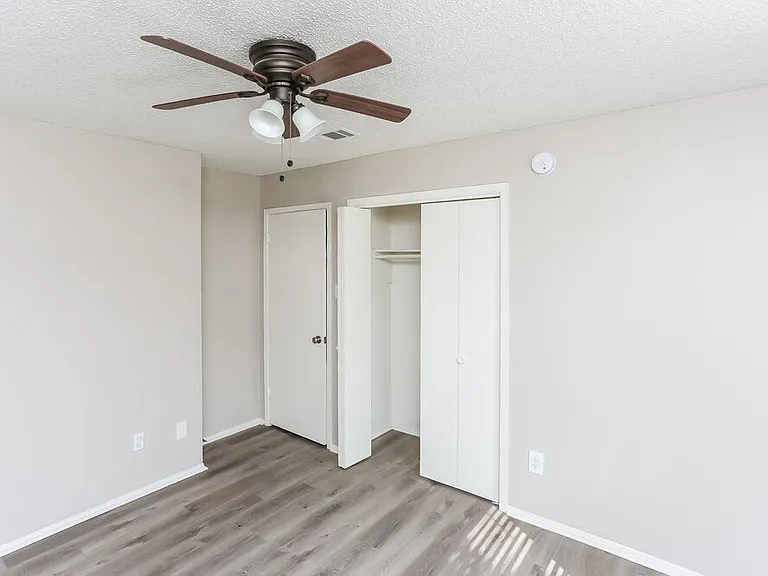 603 S Waxahachie St — Photo 15