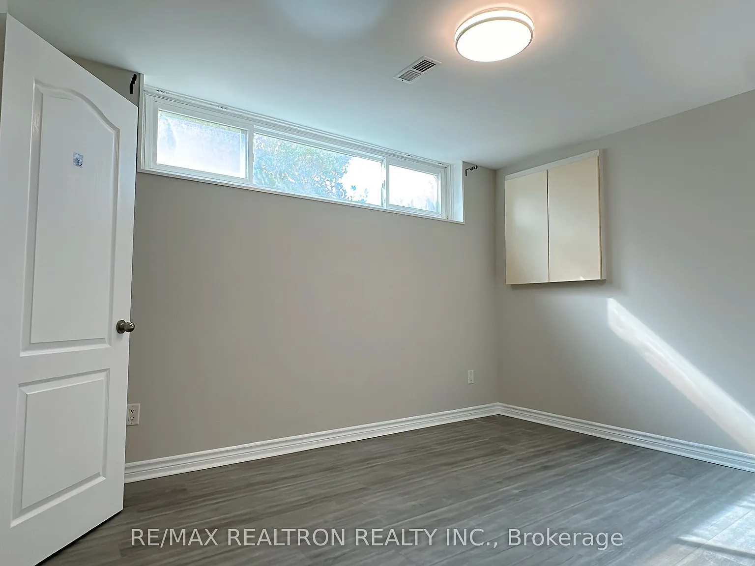3 bed, $2,250 — Photo 4
