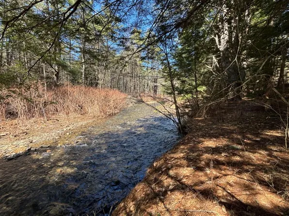 40 E Putney Brook Road, Putney, VT 05346