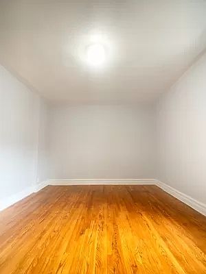 4th image of 150 E 19th St #4