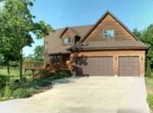 604 Deer Path, Sturtevant, WI 53177