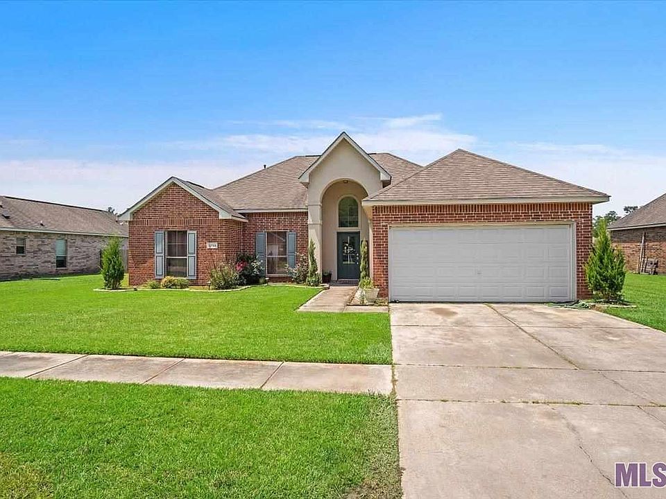 1st image of 12795 Diamond Lake Dr