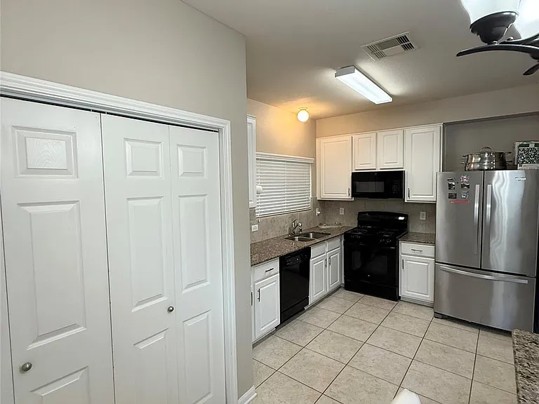 11930 Jelicoe Dr — Photo 23