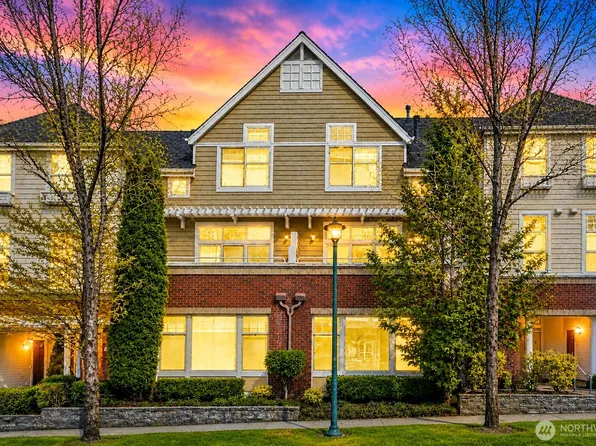 1439 Huckleberry Cir, Issaquah, WA 98029