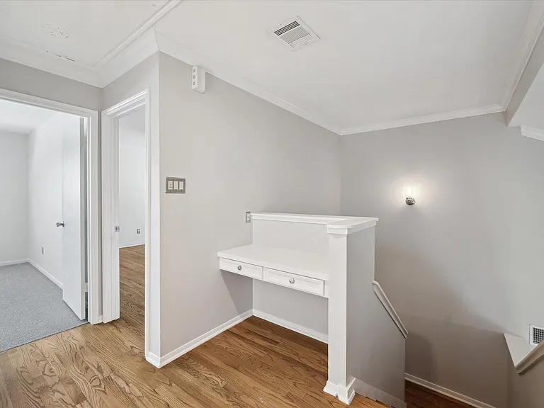 1311 Ambergate Dr — Photo 26
