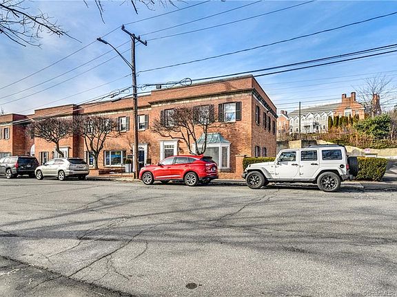 5th image of 39 Pine St #6