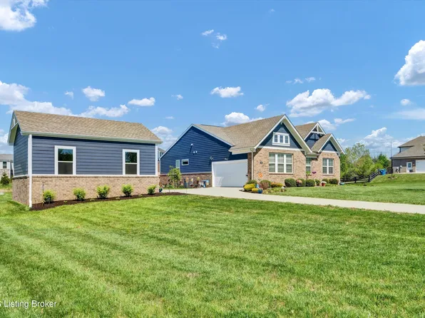 1208 Summit Parks Dr, La Grange, KY 40031