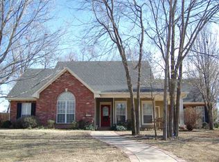 5111 Whitaker Cir, Longview, TX 75605