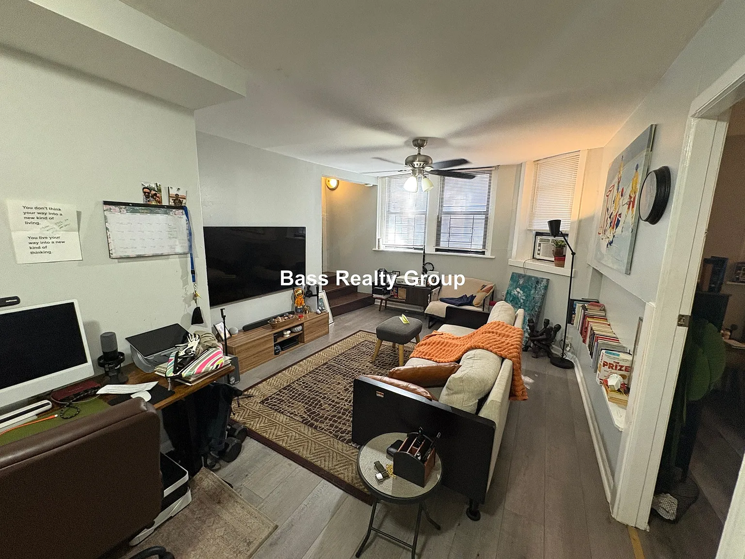 1 bed, 1.0 bath, $1,275 — Photo 2