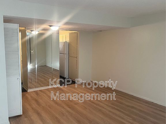 5th image of 2820 S O St