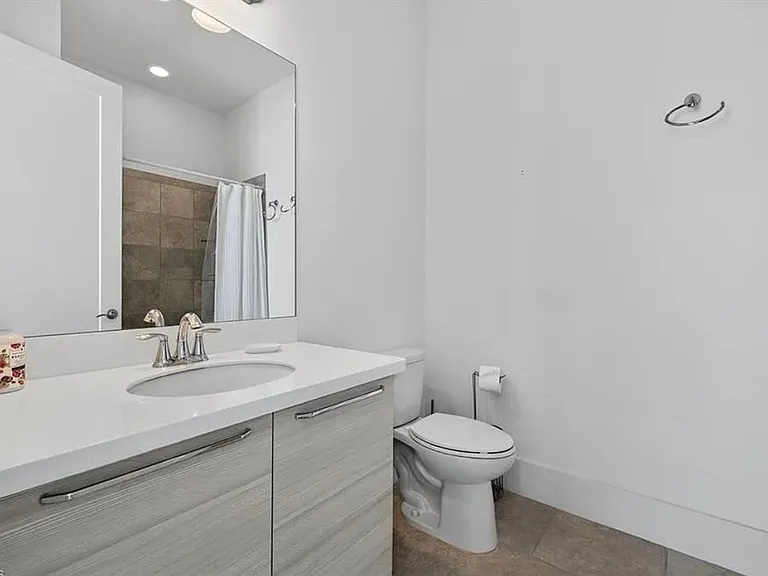 14835 Dockside Ln — Photo 14