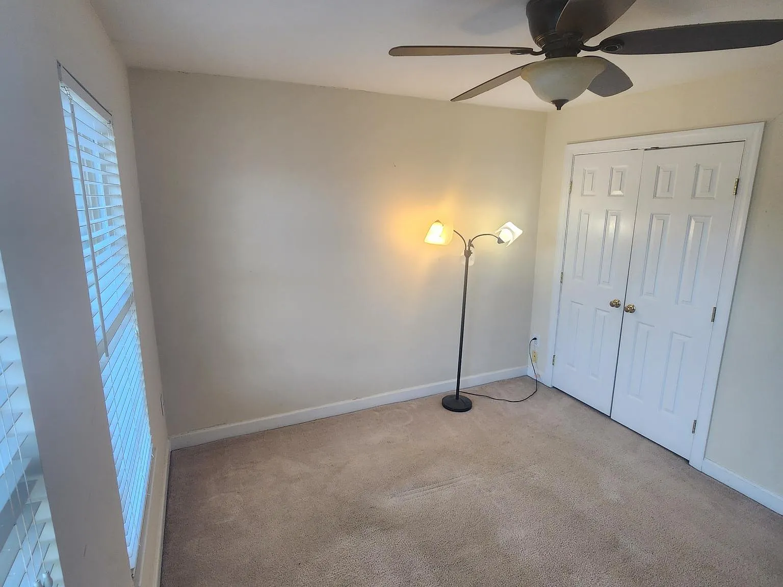 20960 Martingale Square — Photo 3