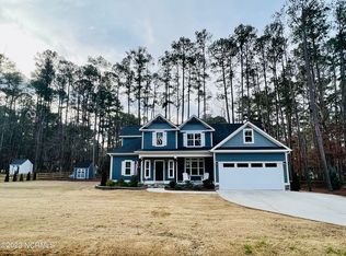 718 Rookery Ln, Whispering Pines, NC 28327
