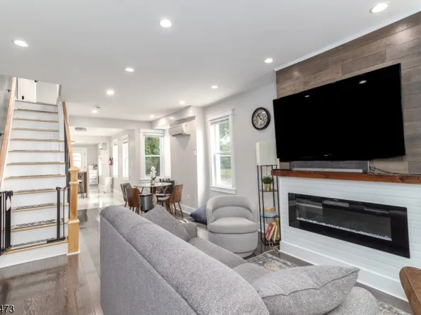 475 Locust Ave, Burlington City, NJ 08016