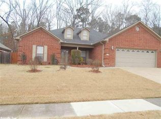 30 Congressional Dr, Little Rock, AR 72210