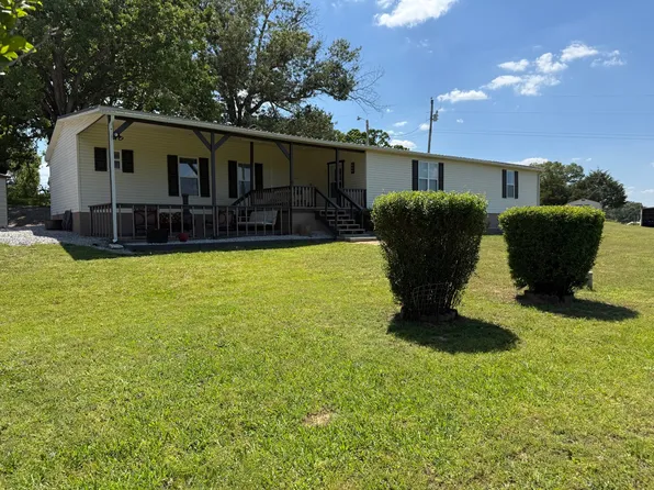 527 Cedar Ln, Strawberry, AR 72469