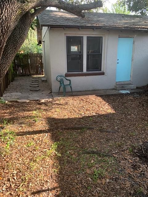 1st image of 660 1/2 Paris Ave S