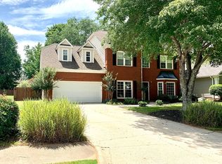 10990 Pinewalk Forest Cir, Alpharetta, GA 30022