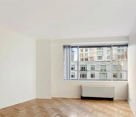 Rented by Aliya Global Realty Inc. | media 4