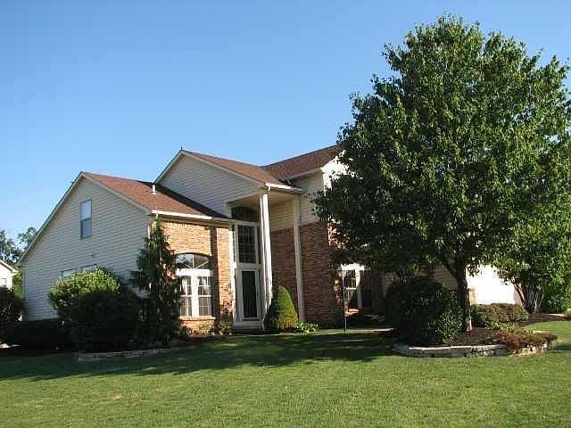1st image of 693 Blossom Ln