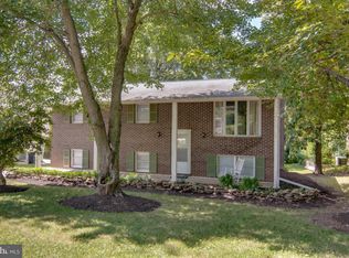 8112 Pinecrest Ave, Rosedale, MD 21237