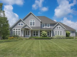 6572 Chestwick Ln, Hudson, OH 44236