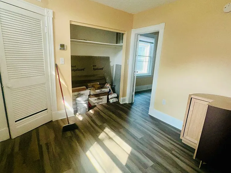 6 N. Dooley Ave. — Photo 14