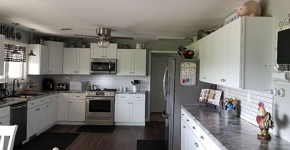 1st image of 1156 E Creekside Ct