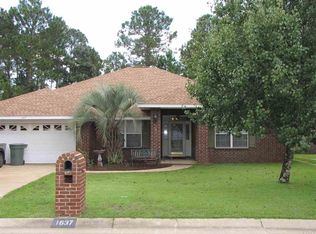 1637 Beachside Dr, Pensacola, FL 32506