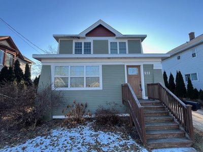 211 WASHINGTON AVENUE, Neenah, WI, 54956