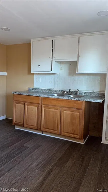 1 bed, 1.0 bath, 750 sqft, $950 — Photo 4