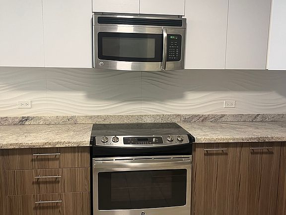 3rd image of 1832 Parque 228 Condominium #2232