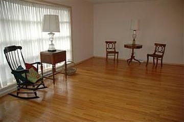 3rd image of 32999 Charmwood Oval