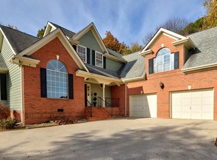 2600 Brown Ridge Ln, Hixson, TN 37343