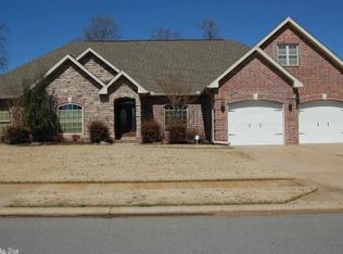 2712 Pinehurst Cv, Benton, AR 72019