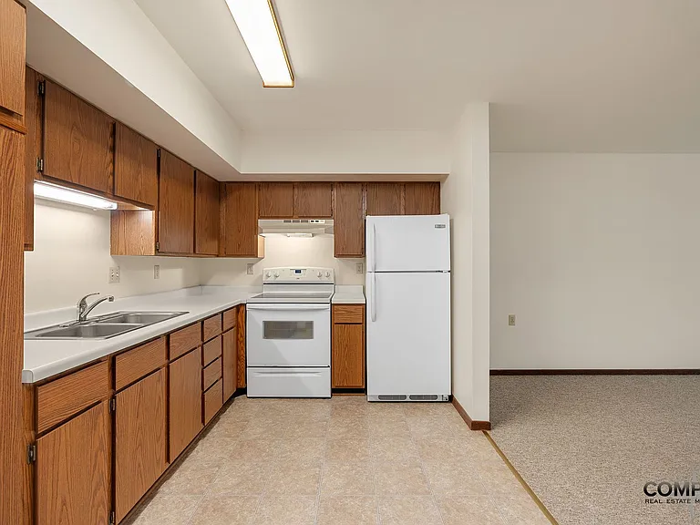 610 Gray St Apartments — Photo 21