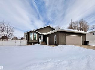 3520 45th St, Drayton Valley, AB T7A1W3