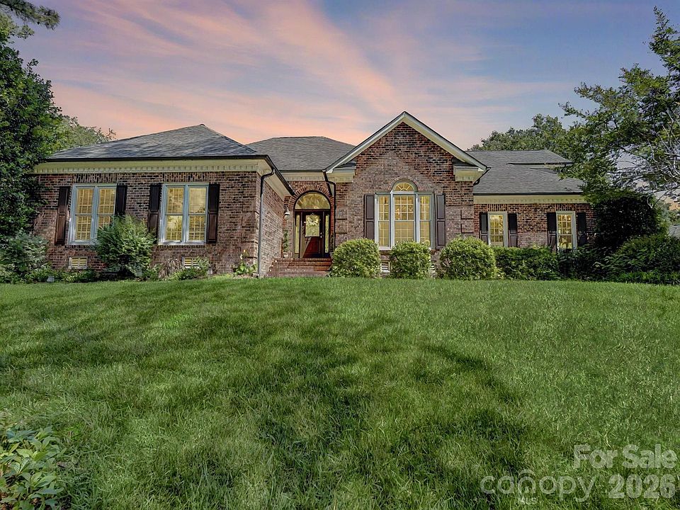 1st image of 3498 Brighton Ct NW